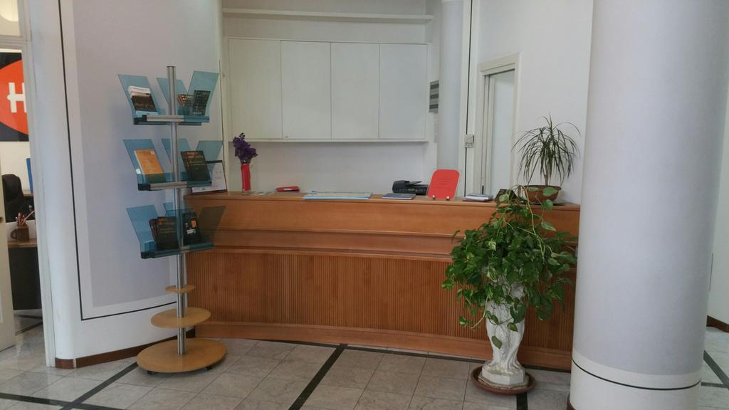 Domus Hotel アレッサンドリア エクステリア 写真