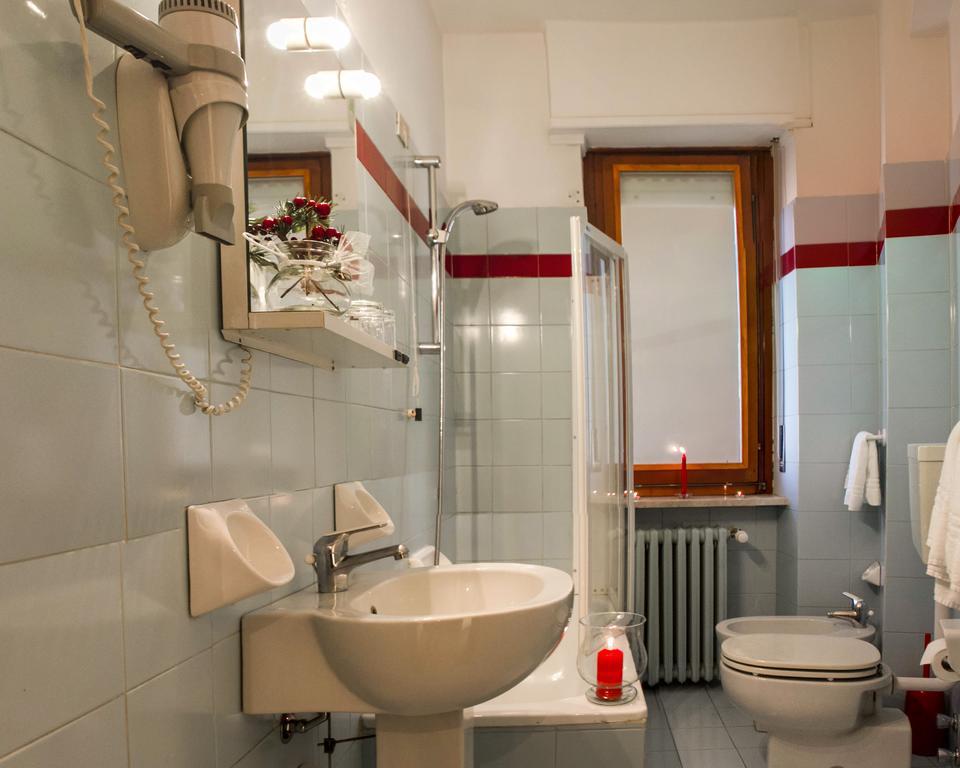 Domus Hotel アレッサンドリア エクステリア 写真